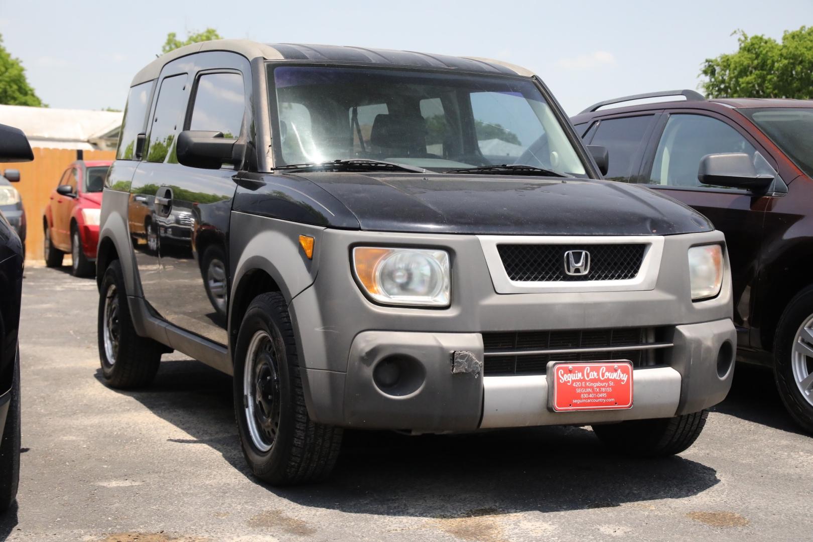 2003 BLACK HONDA ELEMENT DX 2WD (5J6YH17203L) with an 2.4L L4 DOHC 16V engine, 5-SPEED MANUAL transmission, located at 420 E. Kingsbury St., Seguin, TX, 78155, (830) 401-0495, 29.581060, -97.961647 - Photo#0